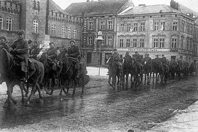 19450228Russeninneustettin01Ab