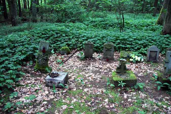 20110520LucknitzAlterFriedhof01